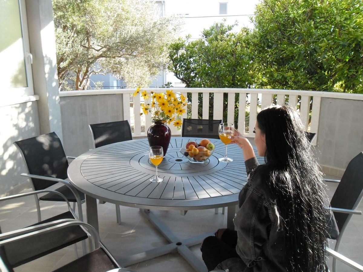 Apartment Sobin Kastela Bagian luar foto